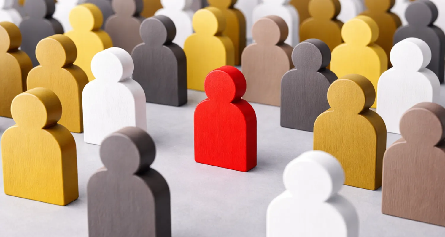 The CEO decision in Greece’s informal power structures